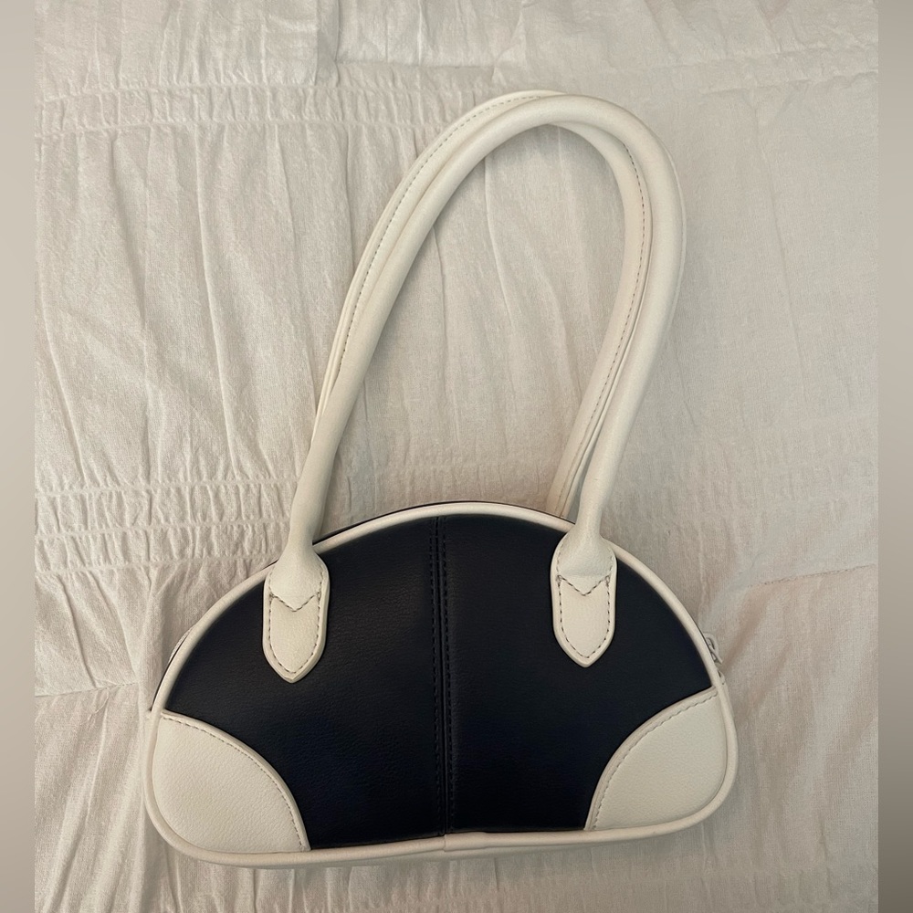 Brandy Melville purse!